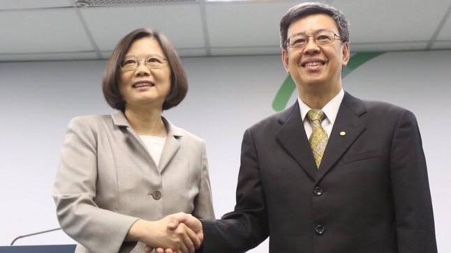 強國又高潮　發文狂酸「英文成賤人」