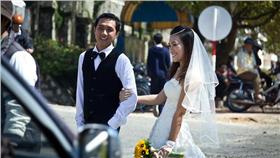 越南外籍配偶/John Gillespie/https://www.flickr.com/photos/johnji/6783112664/in/photolist-rMYxFu-cK6usU-6maEf6-bkpe5m-6mfPko-5Js3Uu-qq2JAQ-6PZGV4-fKfWte-6PZYYp-6PZYFn-6Q4NTm-iV8XM-bwig8D-bwig1F-bwigiz-8JTwkK-fmbMWm-7kA1Ub-6mfPkh-fKxzm1-fKxy9u-6mfqVL-6mfqVQ-5t1u4A-amGhr3-gYbe4z-pjFich-phF25d-p3dcxE-p3dcw7-pjFi7Y-5wbskQ-66dWG3-7KSkWY-5vXCgL-jbTq9-tZT9od-htwpsX-9B2DF-aYpZjD-bDFwWi-tkqTkS