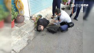 婦領六萬被盯上　男丟早餐壓制搶匪