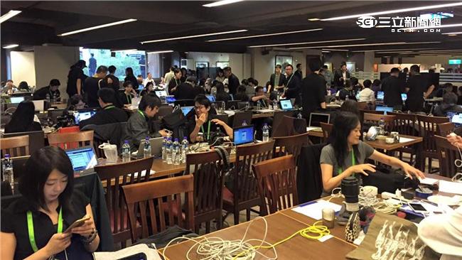 金馬媒體擠爆　明星恐成落湯雞？