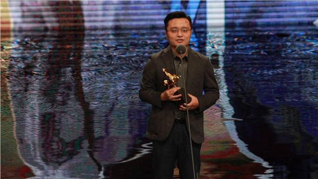 力抗蘇有朋、陳玉珊　畢贛搶下新導演