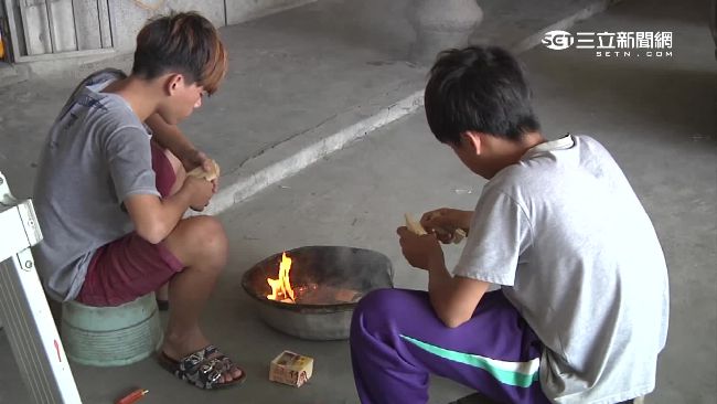 婦買早餐無辜撞死　孩哭媽媽快回來