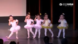 超爆笑芭蕾小舞者　上台傻住動作秒忘