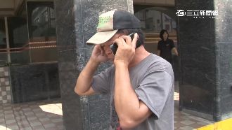 檢舉達人違規被攔　裝忙講手機拒紅單