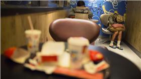 麥難民,香港,麥當勞,高房價,McRefugee,M難民（圖／美聯社／達志影像）16:9