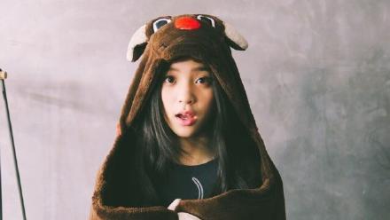 歐陽娜娜打槍緋聞男友們：沒有爸爸帥