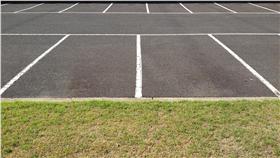 停車場,兒少法,親子廁所,百貨公司,政府機關
圖／攝影者Karim D. Ghantous, Flickr CC License
https://www.flickr.com/photos/kdghantous/15222914330/