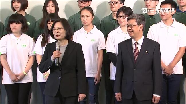 聯合報新民調　英仁配支持度下降了