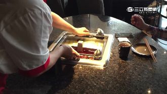 搶吃海底撈　漲價四成一樣大排長龍