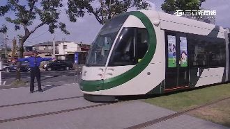 闖輕軌明年開罰千元　踩進草皮也不行