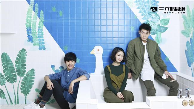 洪言翔嘗鮮日本泡裸湯　體驗坦誠相見