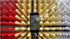 iPhone5C （圖／路透社／達志影像）