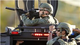 美國加州聖貝納迪諾身心障礙服務中心槍擊案（圖／路透社／達志影像）