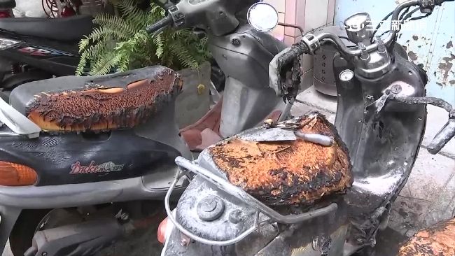 姐弟戀復合不成　愛火變怒火燒機車