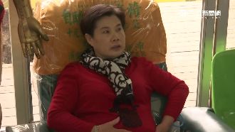 躺按摩椅舒壓　婦疑按破「腎瘤」出血