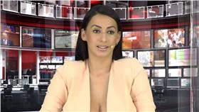 巴拉卡、霍絲哈/http://metro.co.uk/2015/09/23/a-tv-presenter-landed-her-dream-job-after-wearing-this-breast-top-5403873/