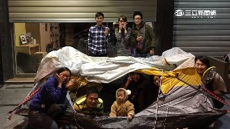 萬元面膜下殺2.5折　民眾排隊搶購