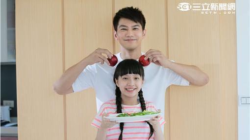 歐陽娣娣第一次演戲　竟不挺歐陽龍