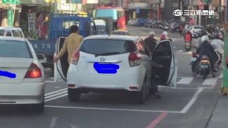 三寶駕駛？「機車停等區」當停車格