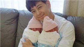 林志穎與老婆、雙胞胎小孩/林志穎的微博