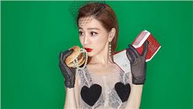 王心凌-翻攝自Universal Music Malaysia Regional臉書粉絲專頁

https://www.facebook.com/media/set/?set=a.10153720192829795.1073742108.160137919794&type=3