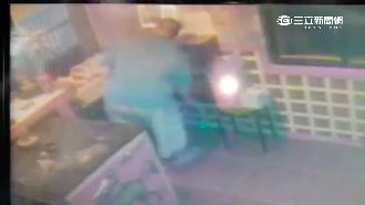 老天有眼！賊偷功德箱　監視器全都錄