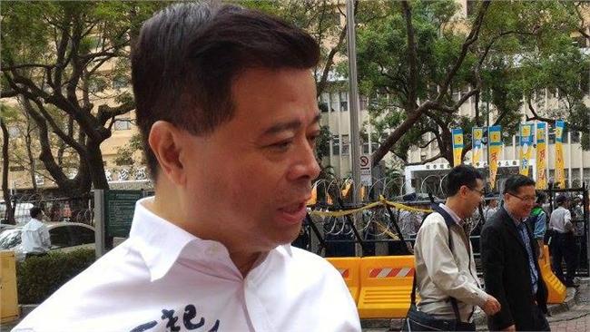 劉文雄酸藍：不識社會觀感只識吳伯雄