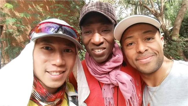 台灣之光！非洲超馬賽陳彥博抱病奪冠