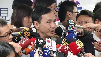 朱立倫：民進黨似乎對我太太很感興趣