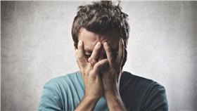 男子崩潰（圖／翻攝自百度）