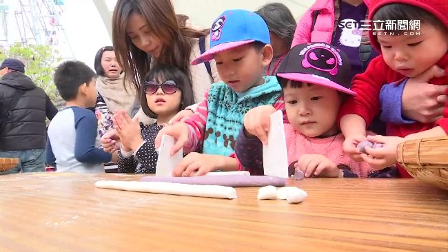 親子闖關、搓桂冠湯圓　過冬至樂無窮