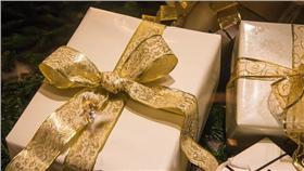 禮物／https://www.flickr.com/photos/infomastern/15862841496/