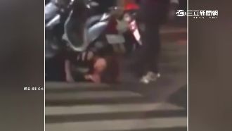 男當街狠打女友　正義伯制止爆扭打