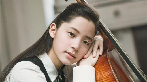 玩直播讓全機等她？歐陽娜娜出面喊冤