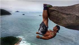 健身,炫腹／翻攝自Daily Mail