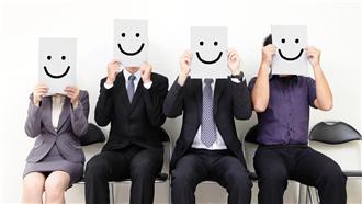 上班族辦公久坐　肩頸膝蓋易出問題！