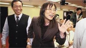 黃東焄、王如玄／中國新聞網
（http://www.chinanews.com/tw/2010/12-08/2709039.shtml）