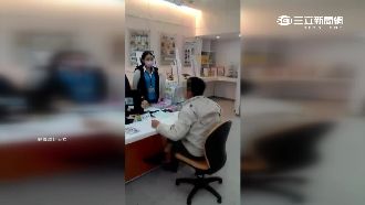 服務業也是人！翹腳男飆罵電信員工