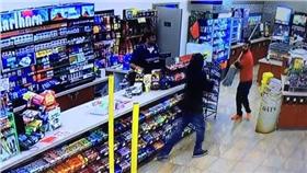 美國搶劫-圖／翻攝自Akash Singh YouTube