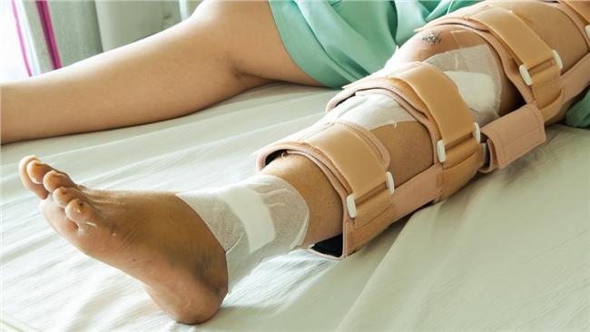 男學生跑步腳骨折　原因竟然是...