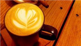 咖啡（圖／翻攝自自然醒咖啡公寓臉書）