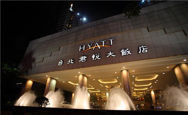 會計師感嘆地說：現在客戶都在對岸
