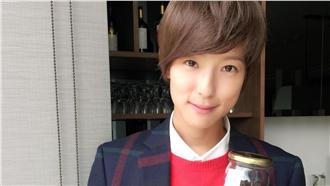 揪甘心！賴雅妍聖誕送上親手烘咖啡豆