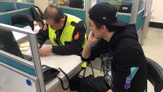 吳克群車被撞　只要肇事者捐錢做公益