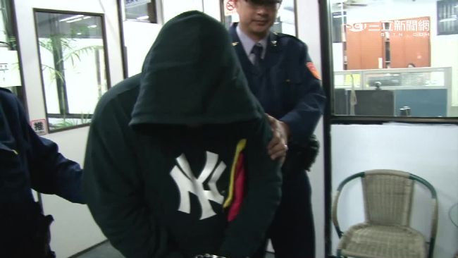 以為是妻子的車　家暴男見白車就撞