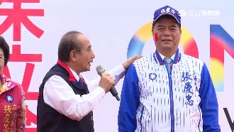 才說服貿是黑箱　王金平站台挺張慶忠