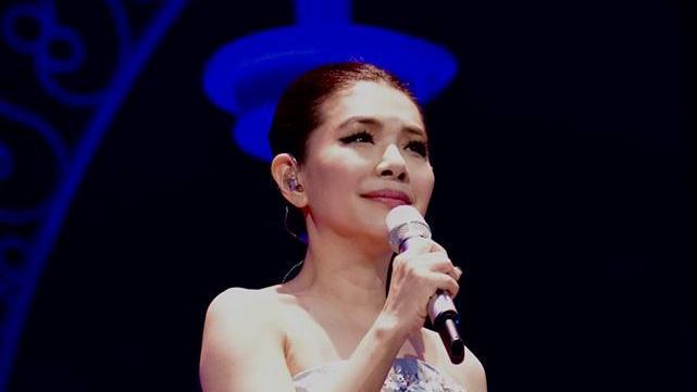 張清芳閃離復出？5年前台淚崩埋伏筆