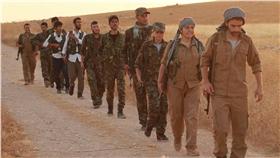 Yazidi
翻攝ＦＬＩＣＫＲ
https://www.flickr.com/photos/kurdishstruggle/20793285213/in/photolist-xFr2gt-cNPqCj-cabtKL-rz2pQN-B2EwhT-Bedi1q-rhxKNG-Bek9B6-yJj7xY-oWSwUf-9hpHJZ-9hpHJV-zz1zAF-zkyiRY-cNPqHJ-cKz1LC-d3YCBh-cLZTHG-cLZTyd-cKz4Qd-cKz3g5-d3YCHq-d3YCNd-cEjh4y-bQDBki-cEjgyq-cRTk1A-cRTjPb-cNPqvU-oJ2P2C-SqGkP-fKBu2c-osnv6i-2jYDxZ-oJRLan-2bNKpX-5jZKaD-qJNzyP-Bhj4Cv-oDSCHW-AZuRpo-9hgSKM-prf88A-24MZyu-cabtEw-cabtzj-68sZ6o-dGEuDR-3oEZXv-cbnaPQ