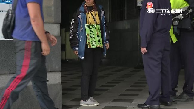 身障少女賣三明治　遭保全勒索毆打