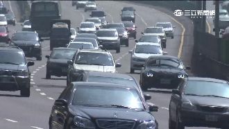 急煞易打滑失控！高公局推保命神公式